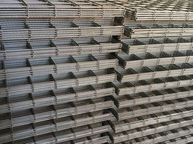 鋼筋網(wǎng)片與鋼絲網(wǎng)片具有更為超前利用性 鋼筋網(wǎng)片與鋼絲網(wǎng)片具有更為超前利用性