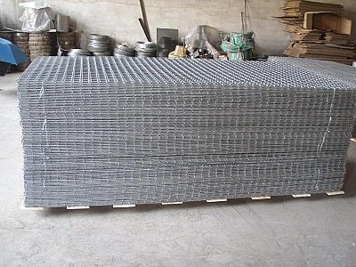 冷軋帶肋鋼筋網(wǎng)排焊機(jī)焊接在一起的網(wǎng)片